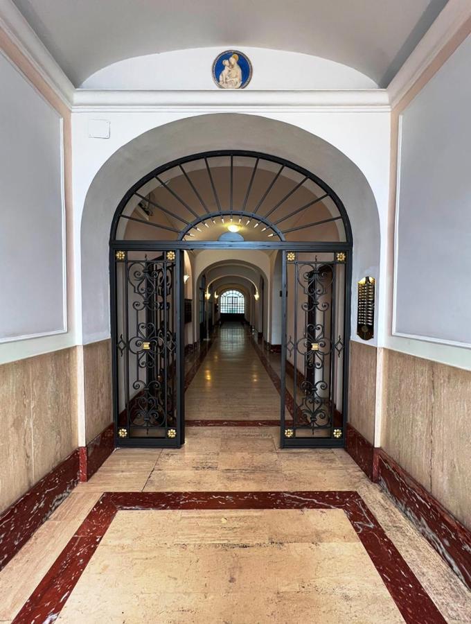 Dolce Vita Guest House Рим Экстерьер фото